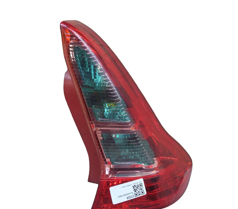 FEU ARRIERE DROIT CITROEN C4 00006351T6