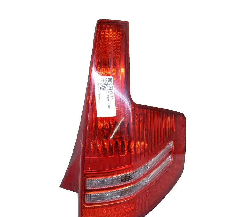 FEU ARRIERE DROIT CITROEN C4 00006351T8