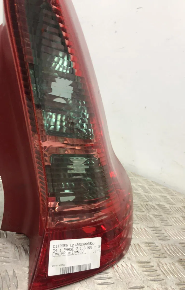 Feu arrière droit CITROEN C4 1 PHASE 2 occasion
