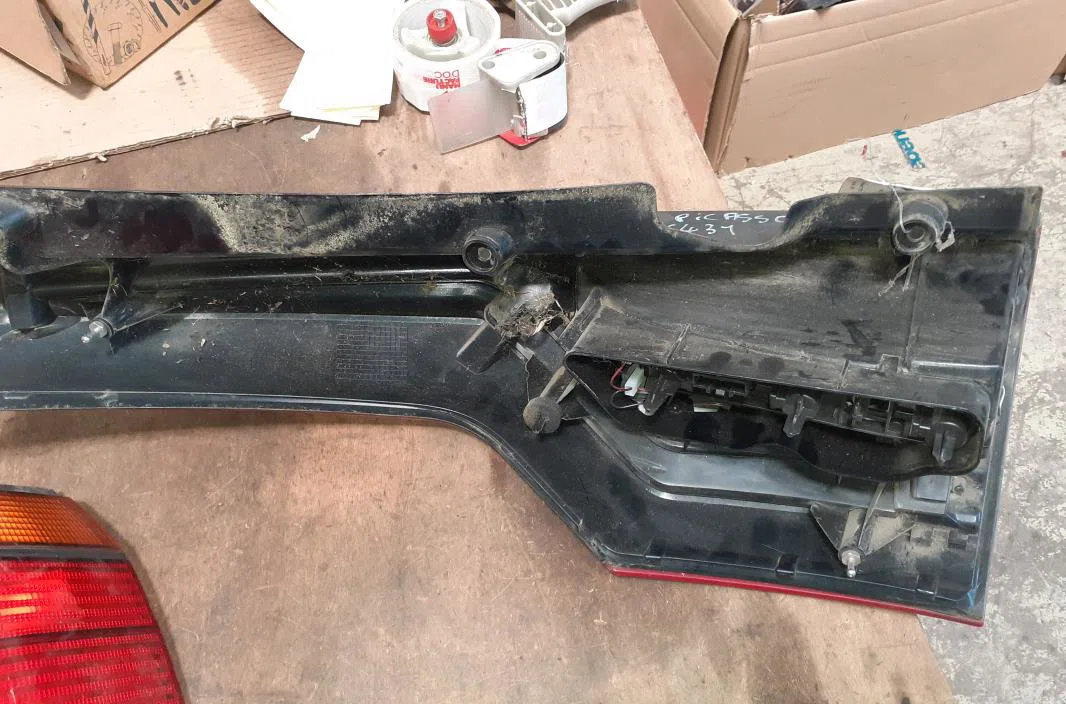 Feu arrière droit Citroen C4 GRAND PICASSO I (UA_) 2.0 hdi 138 (2006-2013) occasion