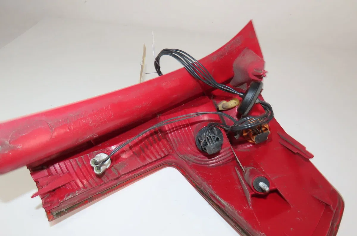 Feu arrière droit Citroen C4 I (LC_) 1.6 16v bio-flex (2007-2008) occasion