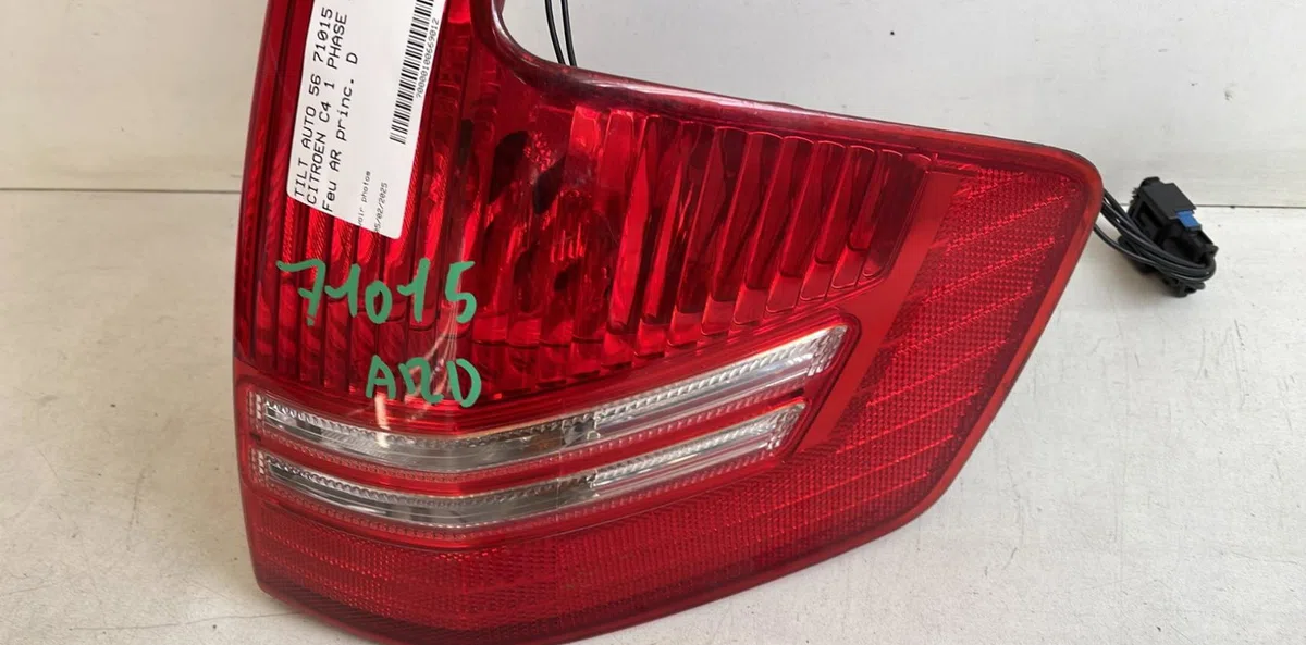Feu arrière droit Citroen C4 I (LC_) 2.0 hdi (2004-2011) occasion