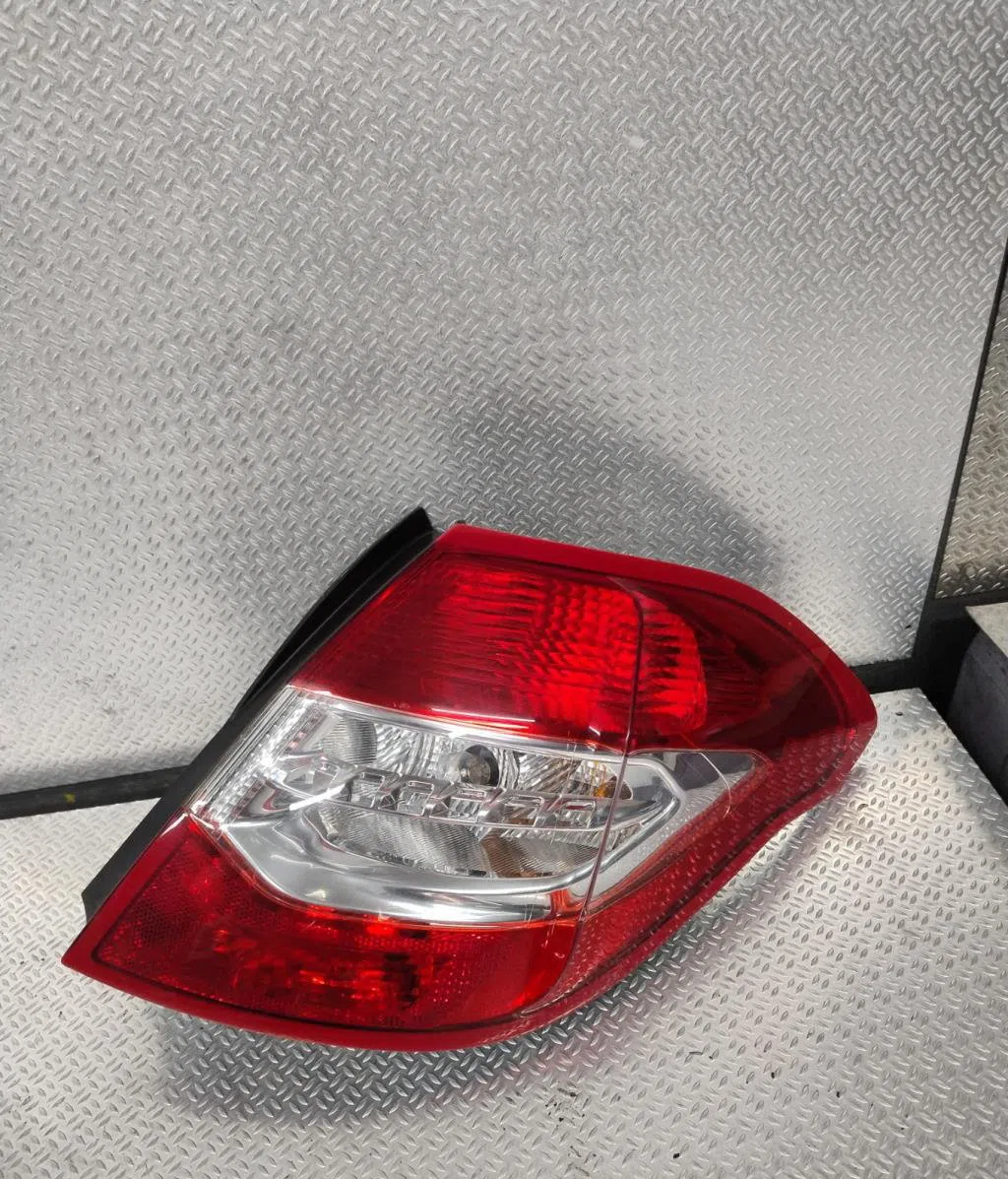 Feu arrière droit Citroen C4 II (NC_) 1.4 vti 95 (2009) occasion