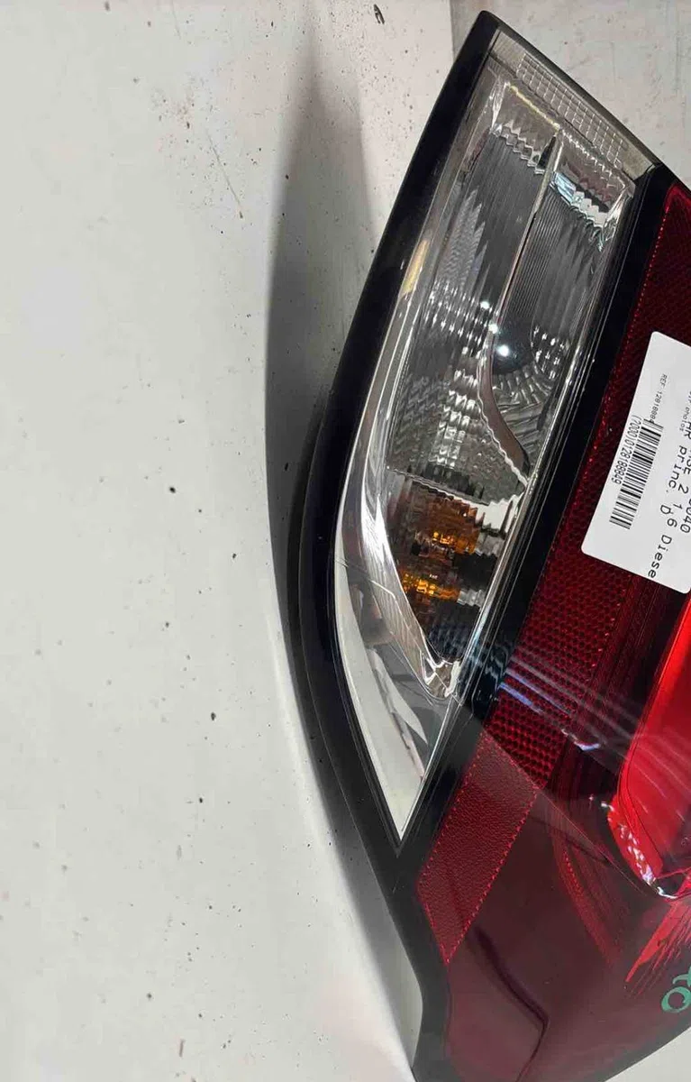 Feu arrière droit Citroen C4 II (NC_) 1.6 bluehdi 100 (2014) occasion