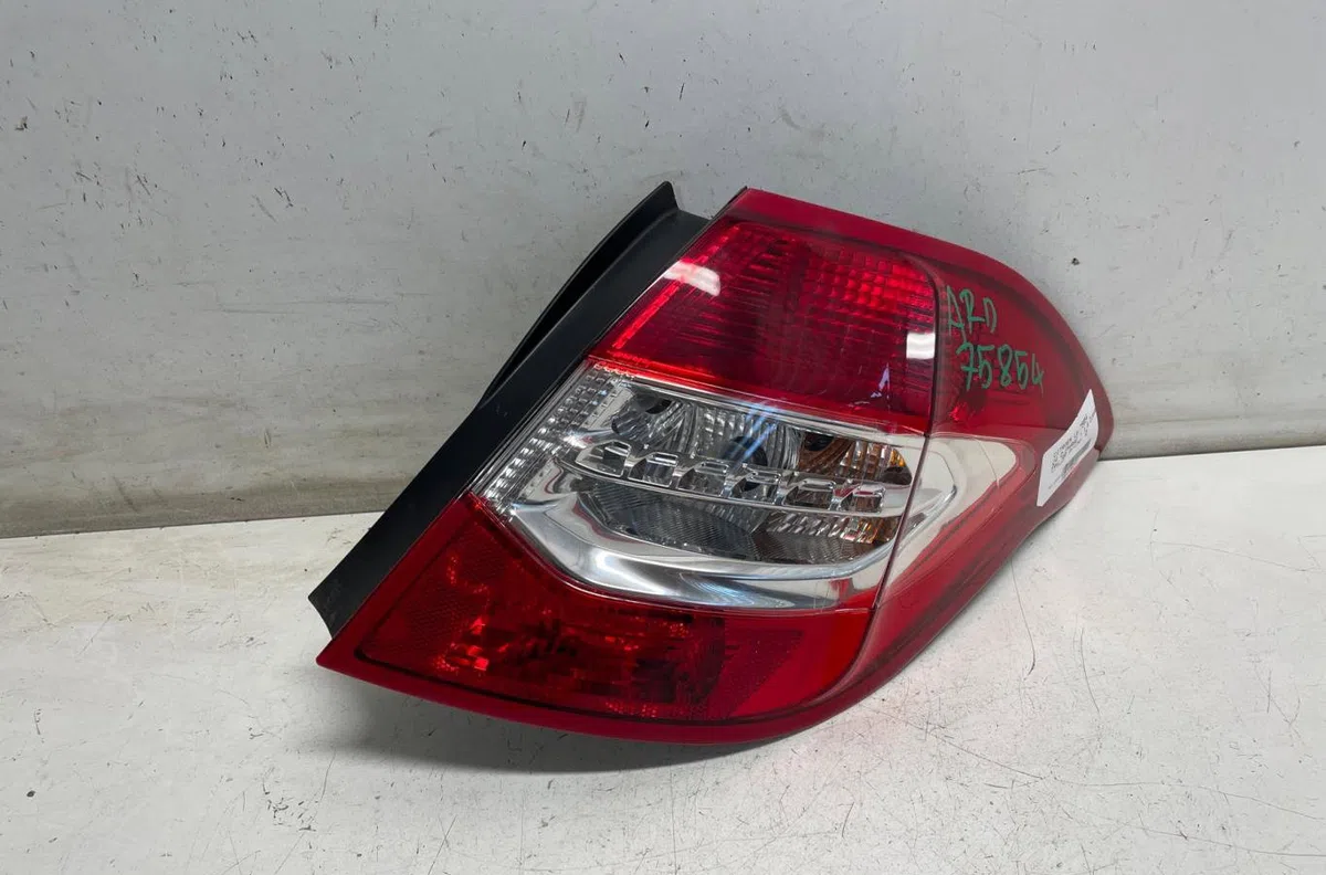 Feu arrière droit Citroen C4 II (NC_) 1.6 hdi 115 (2012) occasion