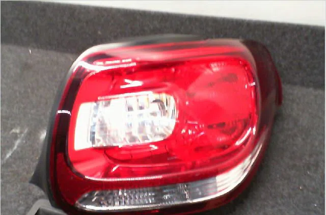 Feu arrière droit Citroen C4 II (NC_) 1.6 thp 155 (2009-2016) occasion