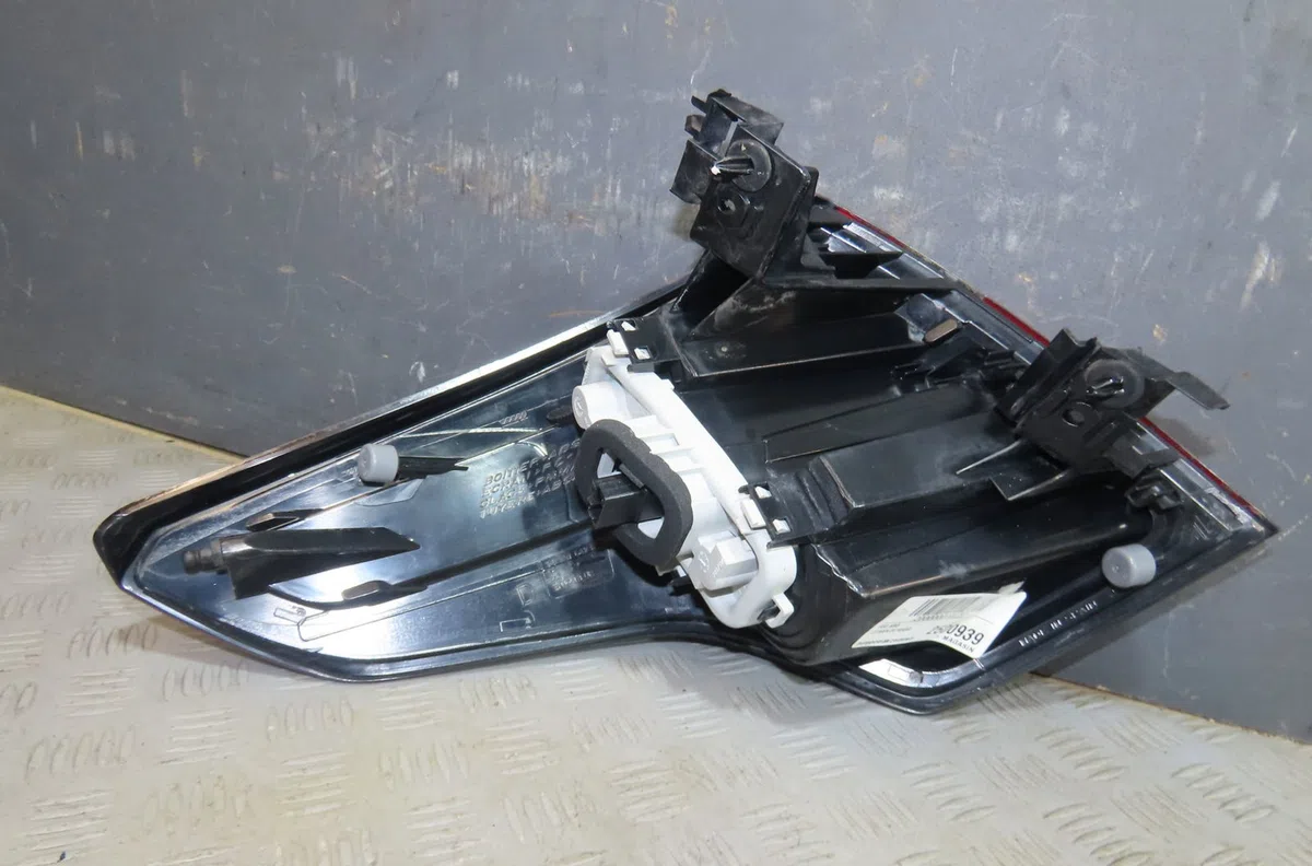 Feu arrière droit Citroen C4 PICASSO I Monospace (UD_) 1.6 hdi 110 (2010-2013) 5 portes occasion