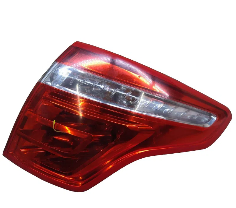 FEU ARRIERE DROIT CITROEN C4PICASSO 9653547480