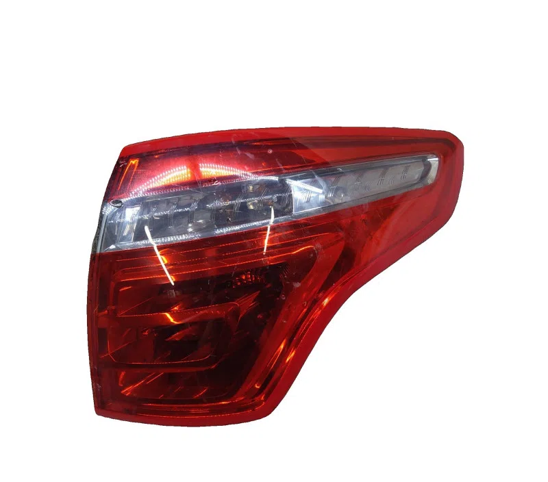 FEU ARRIERE DROIT CITROEN C4PICASSO 9673164780
