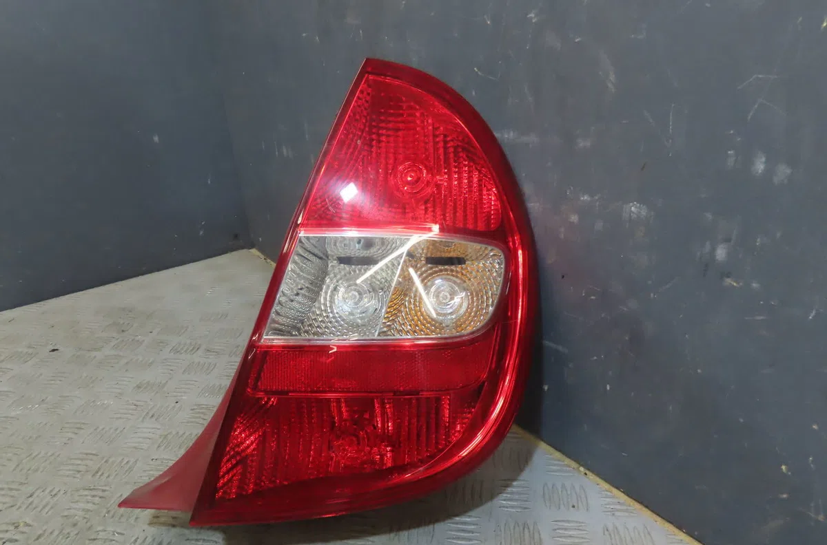Feu arrière droit Citroen C5 I (DC_) 2.0 16v (dcrfnc, dcrfnf) (2001-2004) occasion