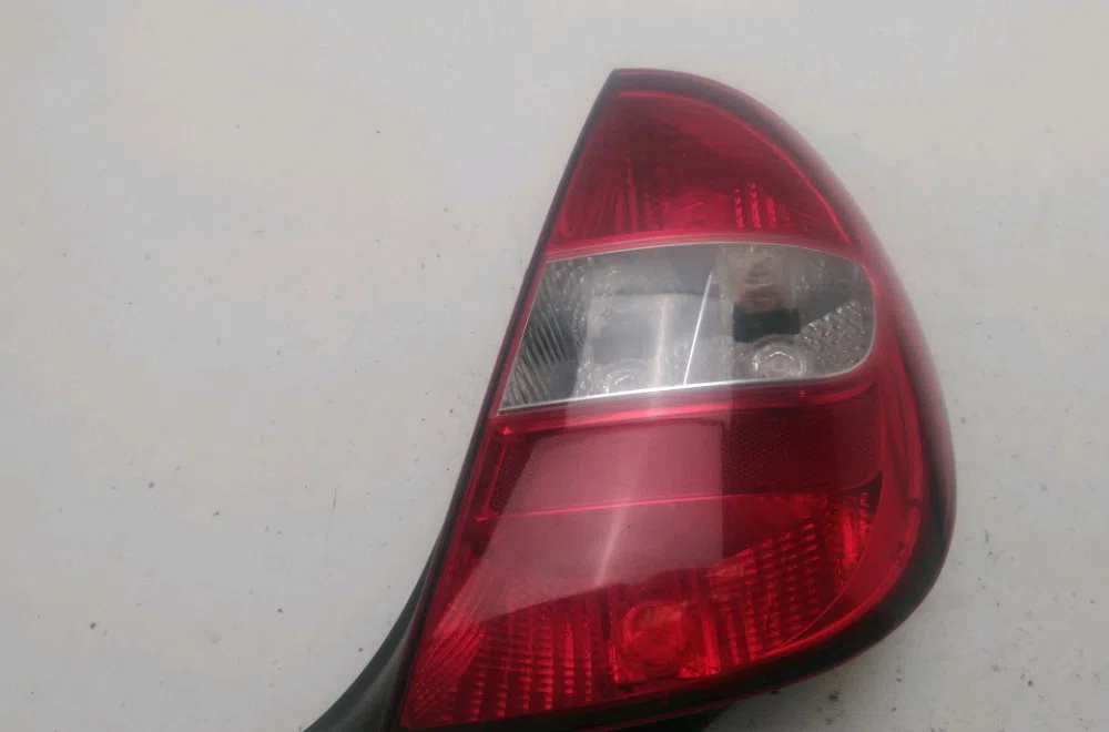Feu arrière droit Citroen C5 I (DC_) 2.0 16v (dcrfnc, dcrfnf) (2001-2004) occasion