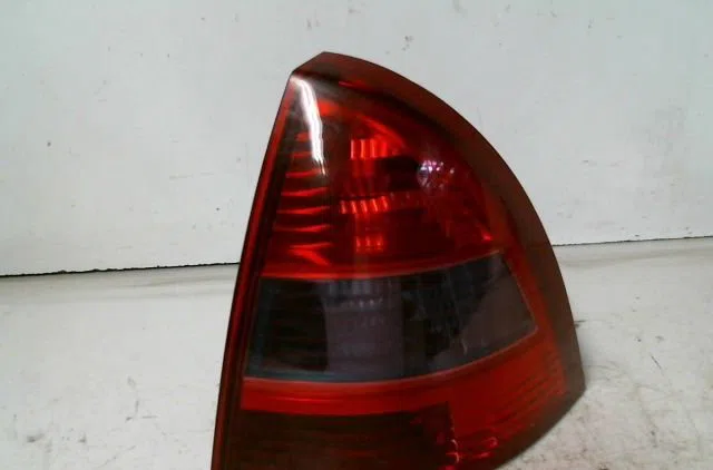 Feu arrière droit Citroën C5 II (RC_) 1.6 hdi (rc8hzb) (2004-2008) occasion