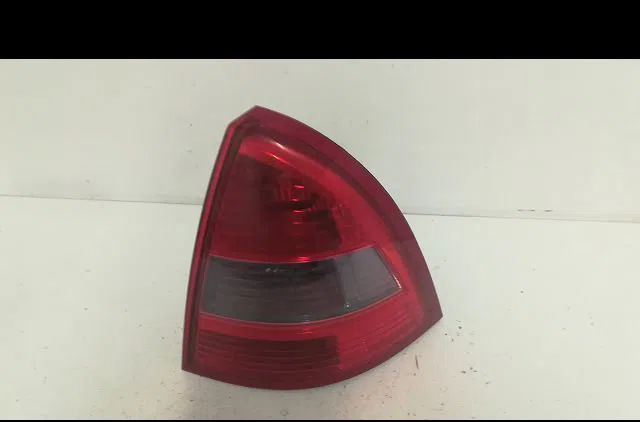 Feu arrière droit Citroen C5 II (RC_) 1.8 16v (rc6fzb) (2004-2005) occasion