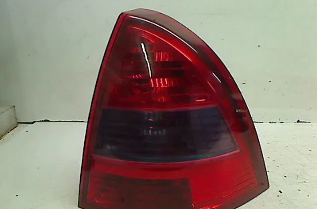 Feu arrière droit Citroën C5 II (RC_) 2.0 hdi (rcrhrh) (2004-2008) 5 portes occasion