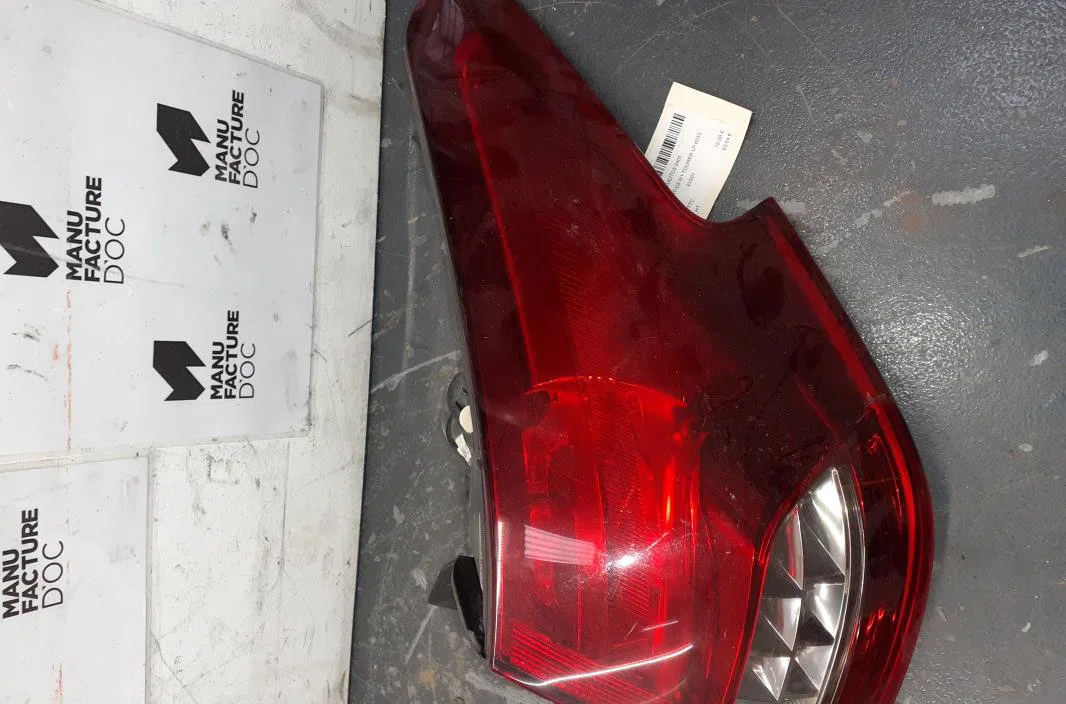 Feu arrière droit Citroen C5 III Break (RW_) 2.2 hdi 200 (2010) occasion