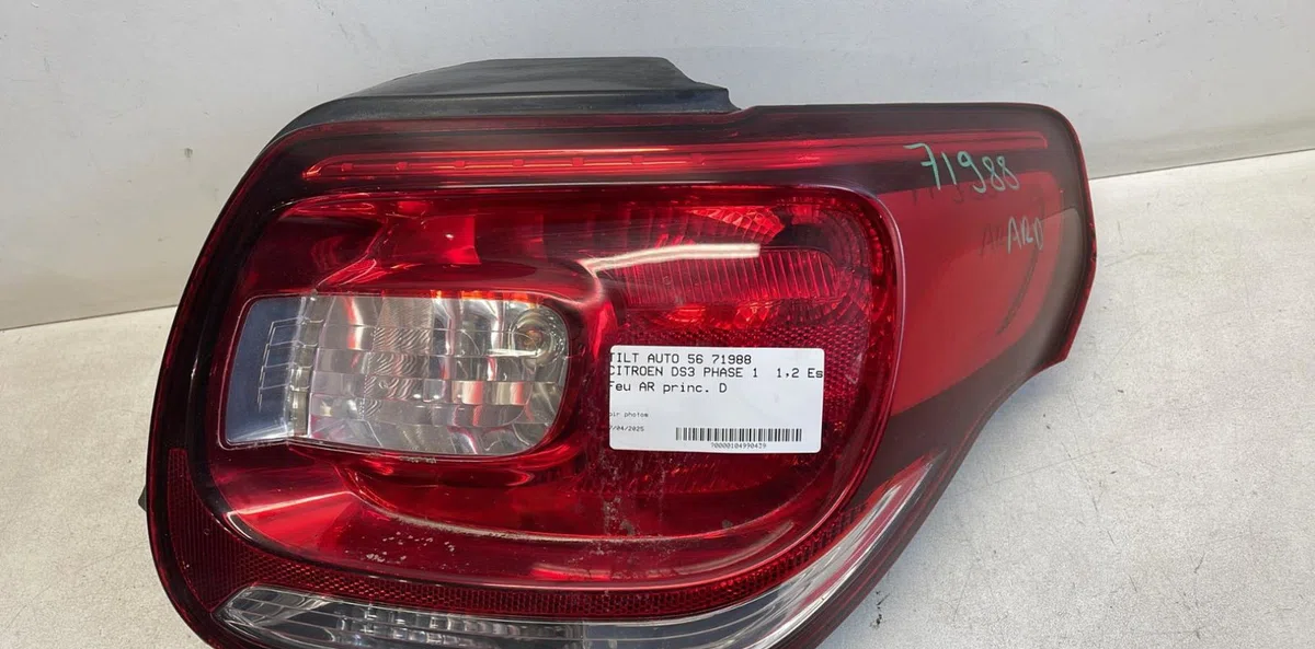 Feu arrière droit Citroen DS3 (SA_) 1.2 vti 82 (2013-2015) occasion