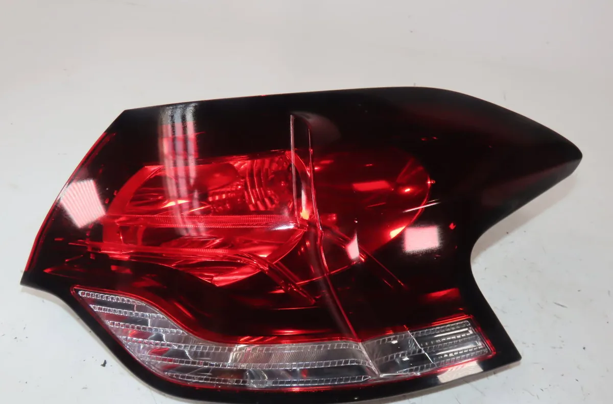 Feu arrière droit Citroen DS4 (NX_) 2.0 hdi 165 (2011-2015) occasion