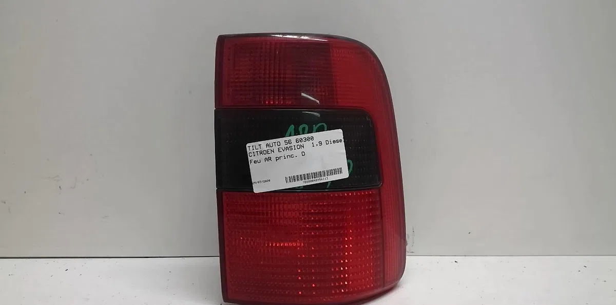 Feu arrière droit Citroen EVASION Monospace (22, U6) 1.9 td (1994-2002) occasion