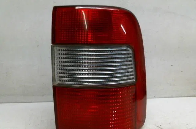 Feu arrière droit Citroën EVASION Monospace (22, U6) 2.0 hdi (1999-2002) occasion