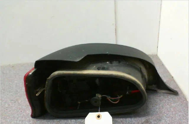 Feu arrière droit CITROEN SAXO  1.1i occasion