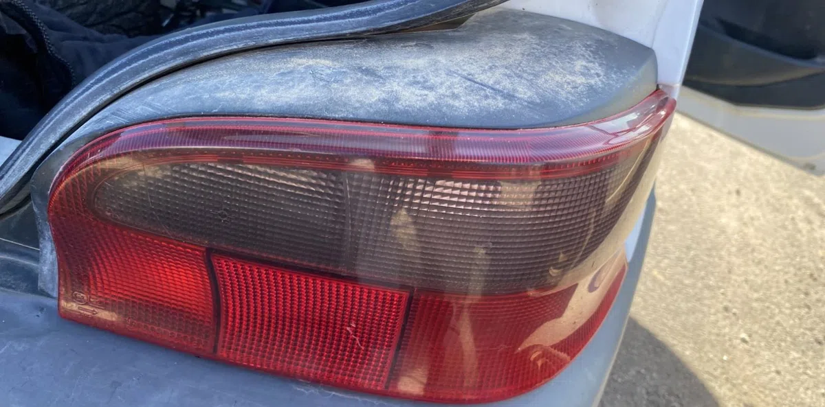 Feu arrière droit CITROEN SAXO PHASE 1 occasion