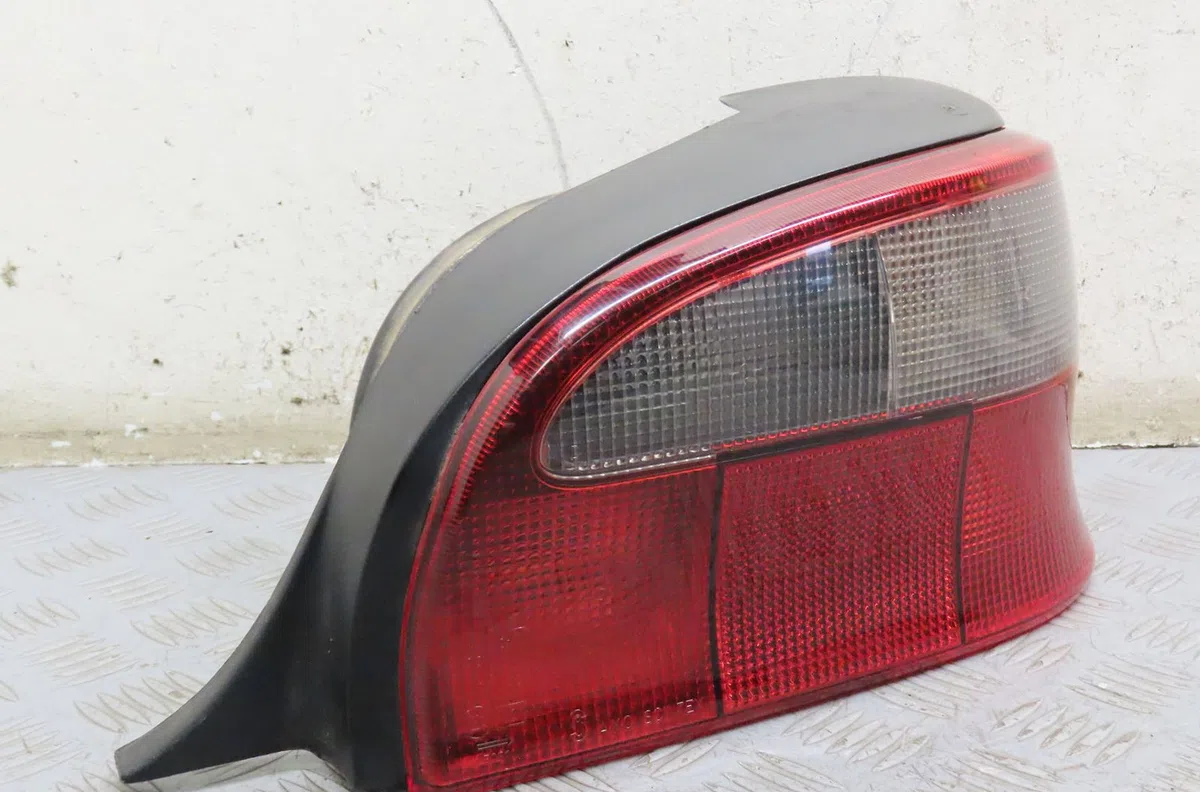 Feu arrière droit Citroen SAXO (S0, S1) 1.1 x, sx (1996-2003) 5 portes occasion