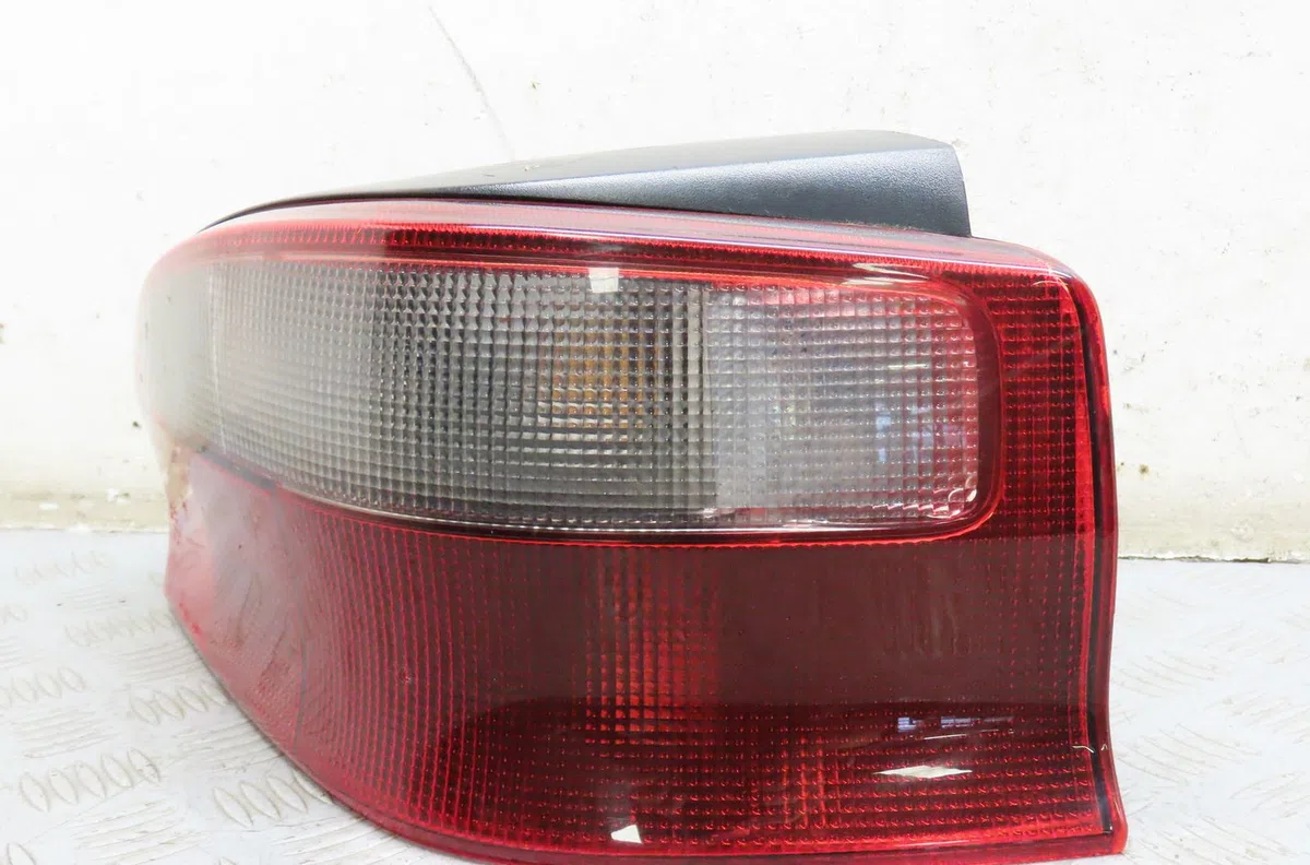 Feu arrière droit Citroen SAXO (S0, S1) 1.1 x, sx (1996-2003) 5 portes occasion