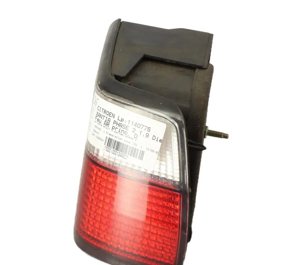 Feu arrière droit Citroen XANTIA (X1_, X2_) 1.9 sd (1996-2003) occasion