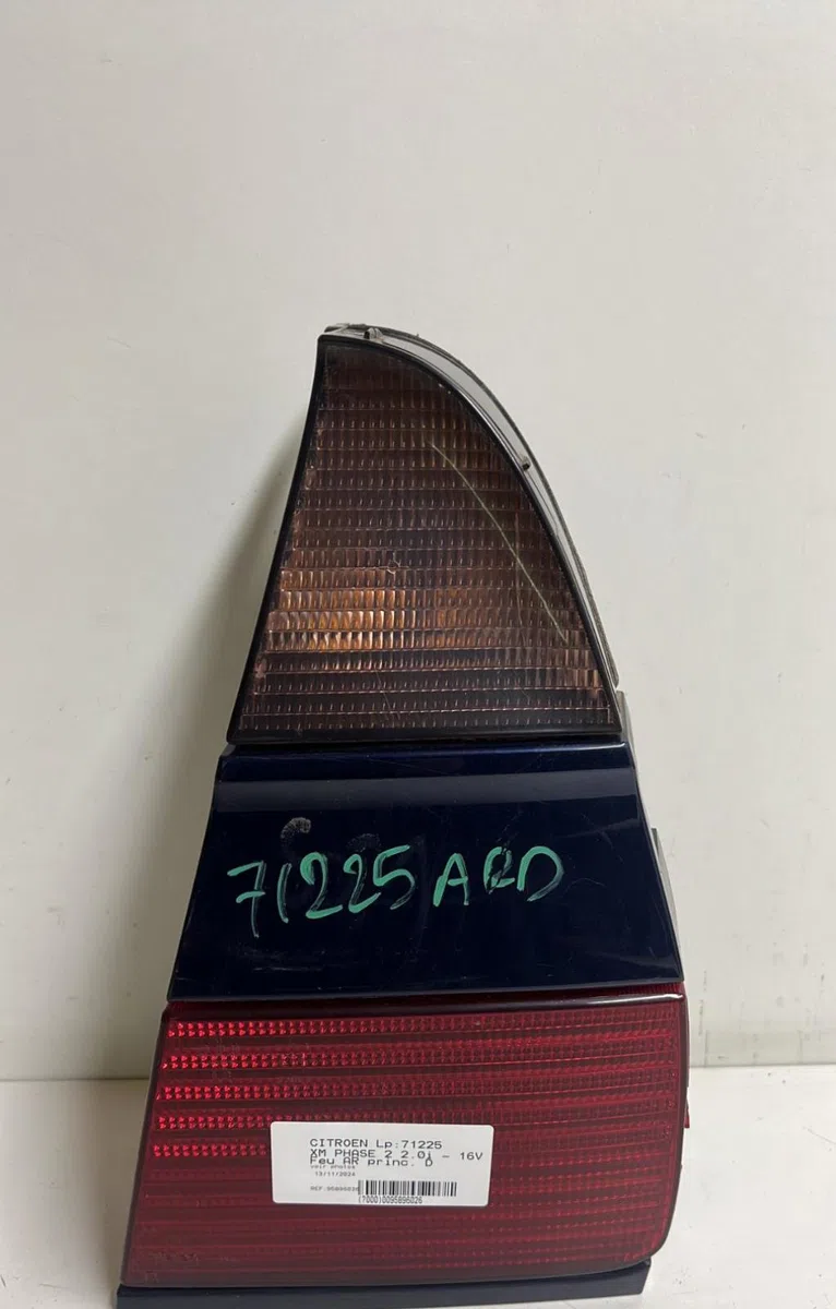 Feu arrière droit Citroen XM (Y4) 2.0 i 16v (1994-2000) occasion