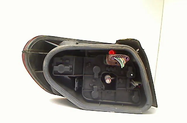Feu arrière droit CITROEN XSARA 1999 occasion