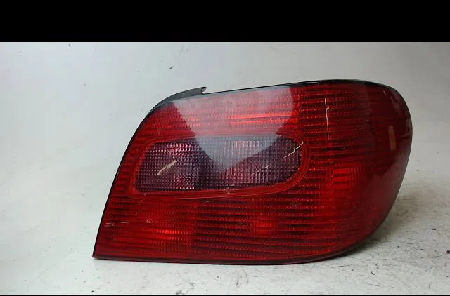 Feu arrière droit CITROEN XSARA 2001 occasion