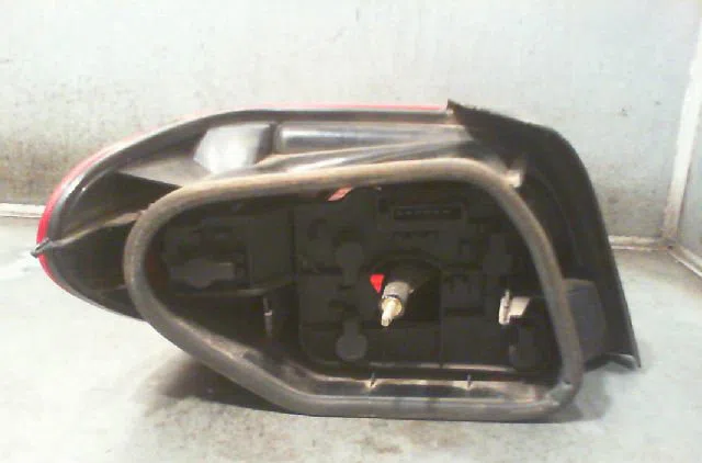 Feu arrière droit CITROEN XSARA 2002 occasion