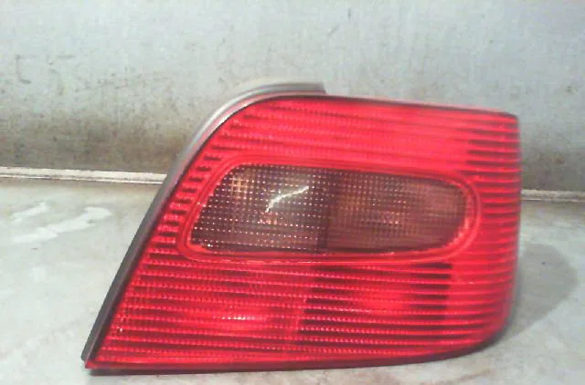 Feu arrière droit CITROEN XSARA 2002 occasion