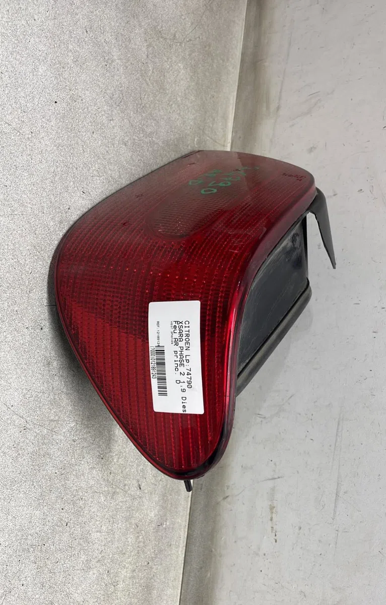 Feu arrière droit Citroen XSARA (N1) 1.9 d (1997-2000) 5 portes occasion