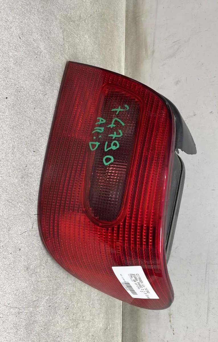 Feu arrière droit Citroen XSARA (N1) 1.9 d (1997-2000) 5 portes occasion