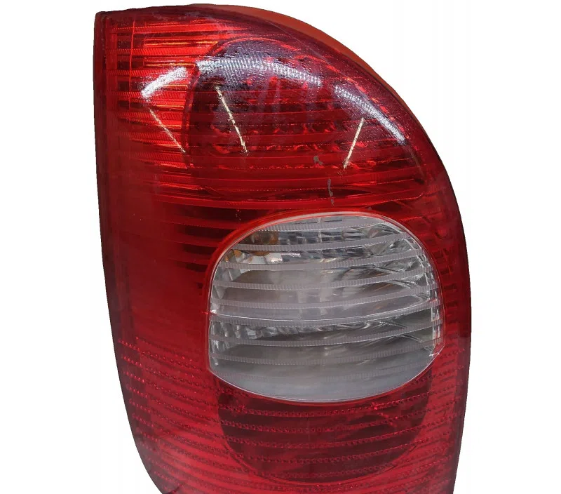 FEU ARRIERE DROIT CITROEN XSARA PICASSO 085521913L