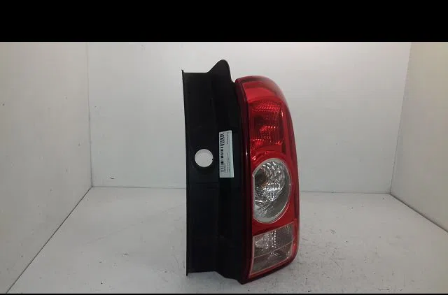 Feu arrière droit Dacia DUSTER (HS_) 1.6 16v hi-flex (2010-2018) occasion