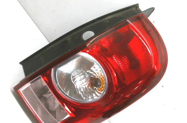 Feu arrière droit Dacia DUSTER (HS_) 1.6 16v hi-flex (2010-2018) occasion