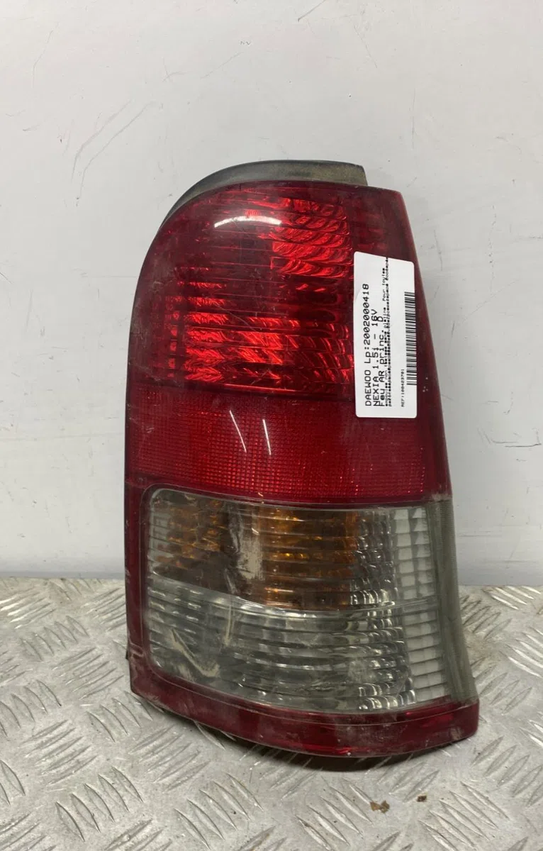 Feu arrière droit DAEWOO NEXIA occasion