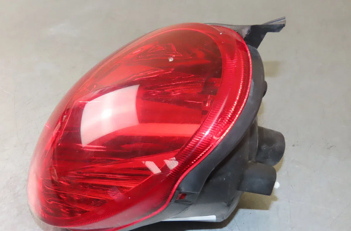 Feu arrière droit Daihatsu COPEN (L880_, L881_) 1.3 (2006-2012) occasion