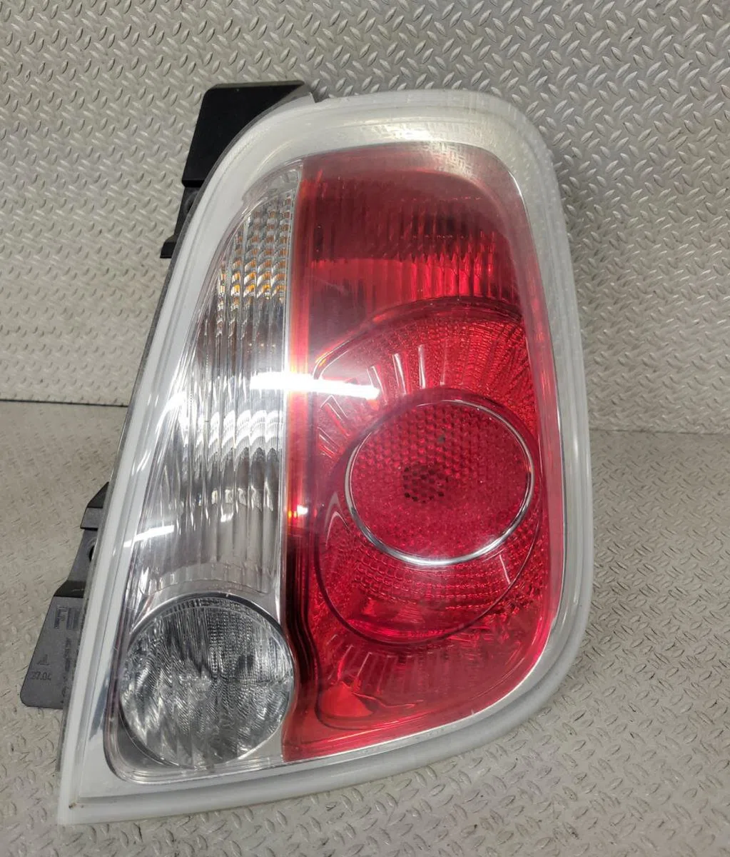 Feu arrière droit FIAT 500 2  500 2 CABRIO PHASE 1 occasion