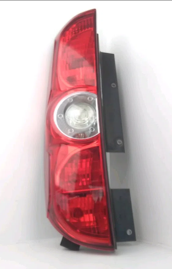 Feu arrière droit Fiat DOBLO Cargo (263_) 1.6 d multijet (2010) occasion