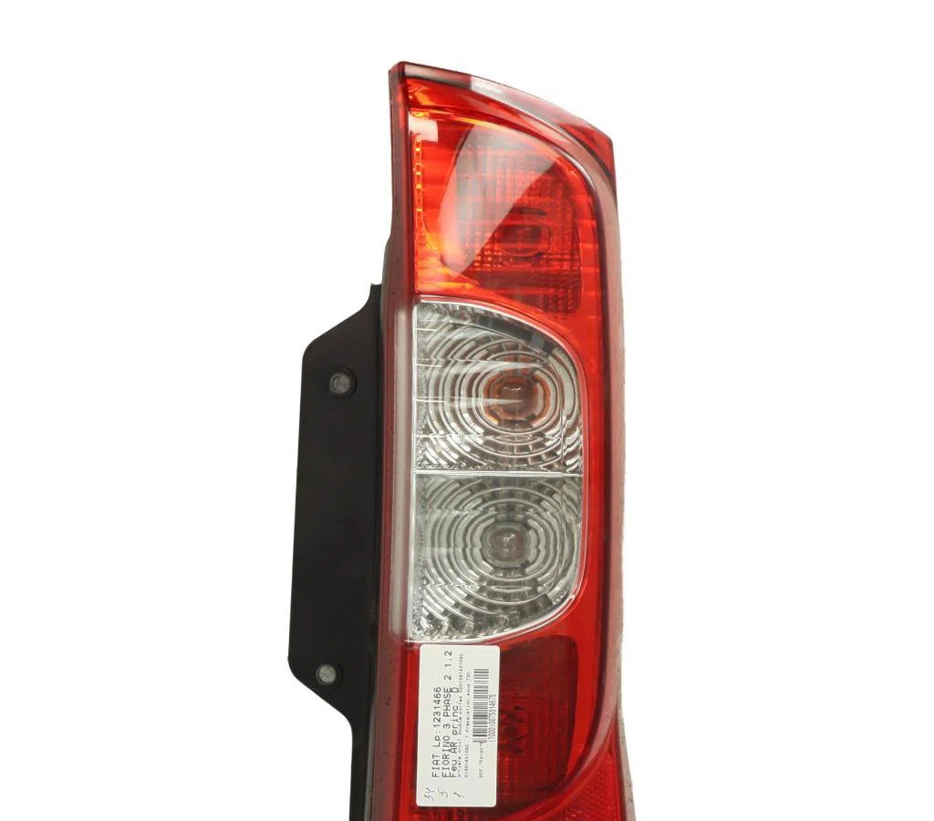 Feu arrière droit FIAT FIORINO 3 PHASE 2 occasion