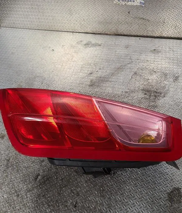 Feu arrière droit FIAT GRANDE PUNTO  GRANDE PUNTO occasion