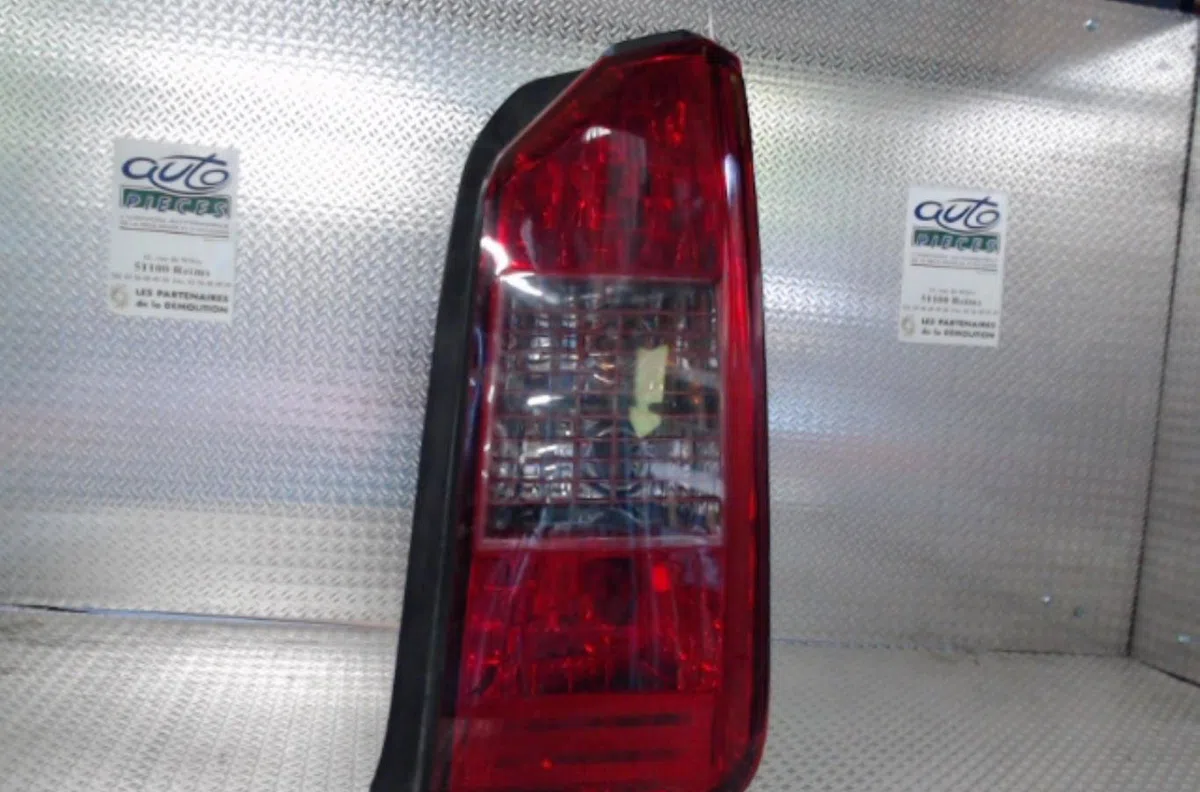 Feu arrière droit Fiat IDEA (350_) 1.3 d multijet (2004) occasion
