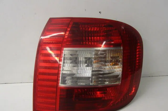 Feu arrière droit FIAT MULTIPLA  1.9 JTD 115ch occasion