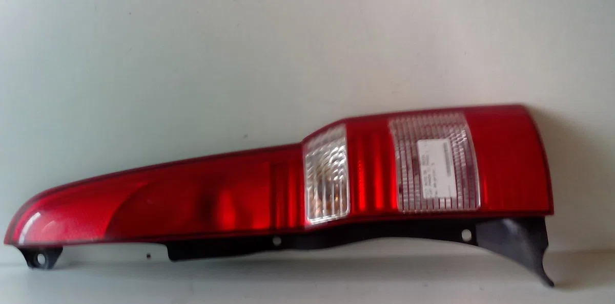 Feu arrière droit Fiat PANDA (169_) 1.1 (169.axa1a) (2003) occasion