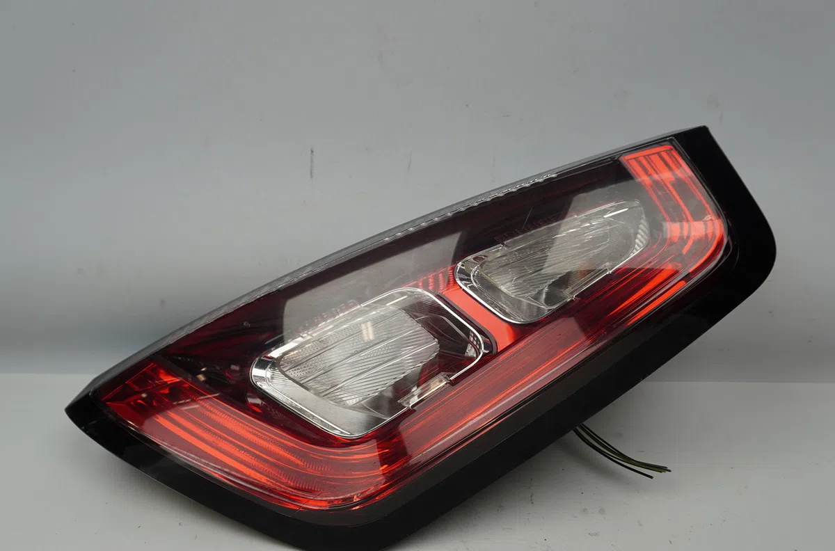 Feu arrière droit Fiat PUNTO EVO (199_) 1.3 d multijet (199axc1a, 199bxc1a, 199axt1a, 199bxt1a) (2009-2012) 3 portes occ