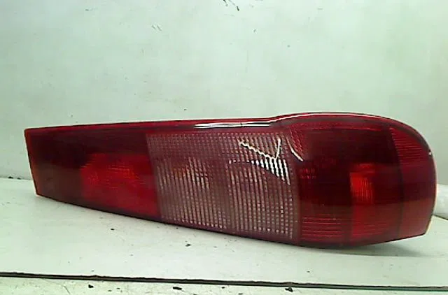 Feu arrière droit FIAT PUNTO I occasion