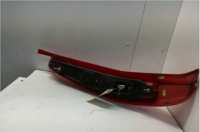 Feu arrière droit FIAT PUNTO II  1.2i 60ch occasion
